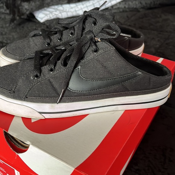 Nike loafers - Picture 2 of 3